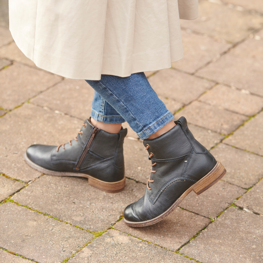 Josef seibel boots sienna 2025